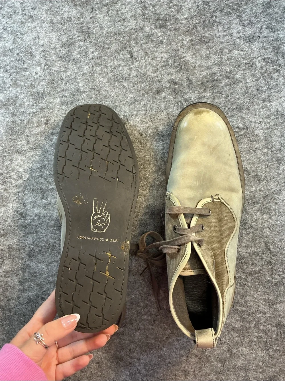 John Varvatos Men's Chukka Boots in Olive/Tan Size 9.5